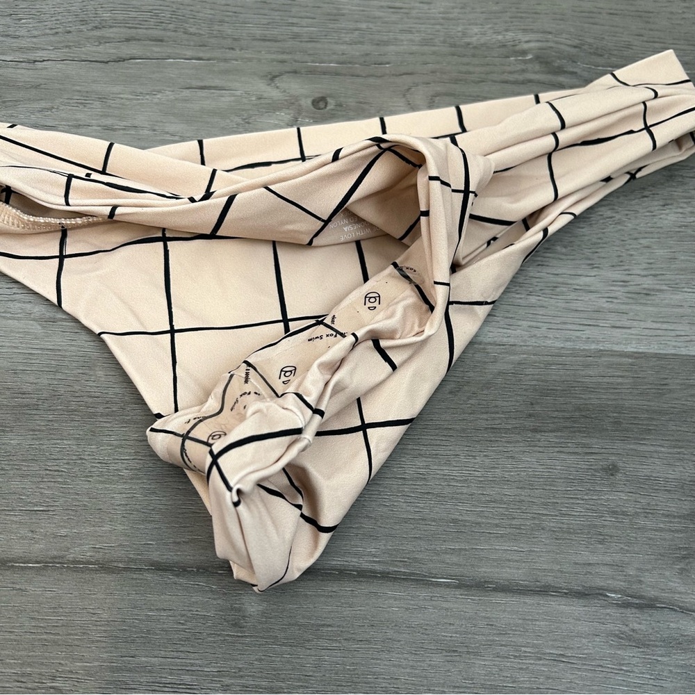 NWT Stone fox swim conch bikini bottoms sand plaid tan small women’s - Picture 4 of 4
